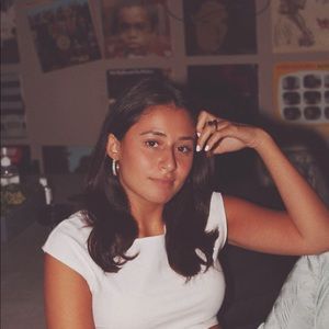 Meet your Posher, Lea